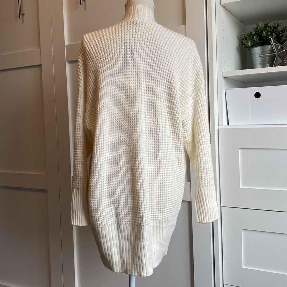 Torrid - Waffle Cardigan Sweater in Ivory - Picture 4 of 13